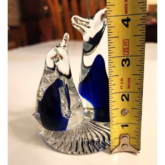 Handcrafted Murano Style Cobalt Mama and Baby Penguins - Picture 8 of 9